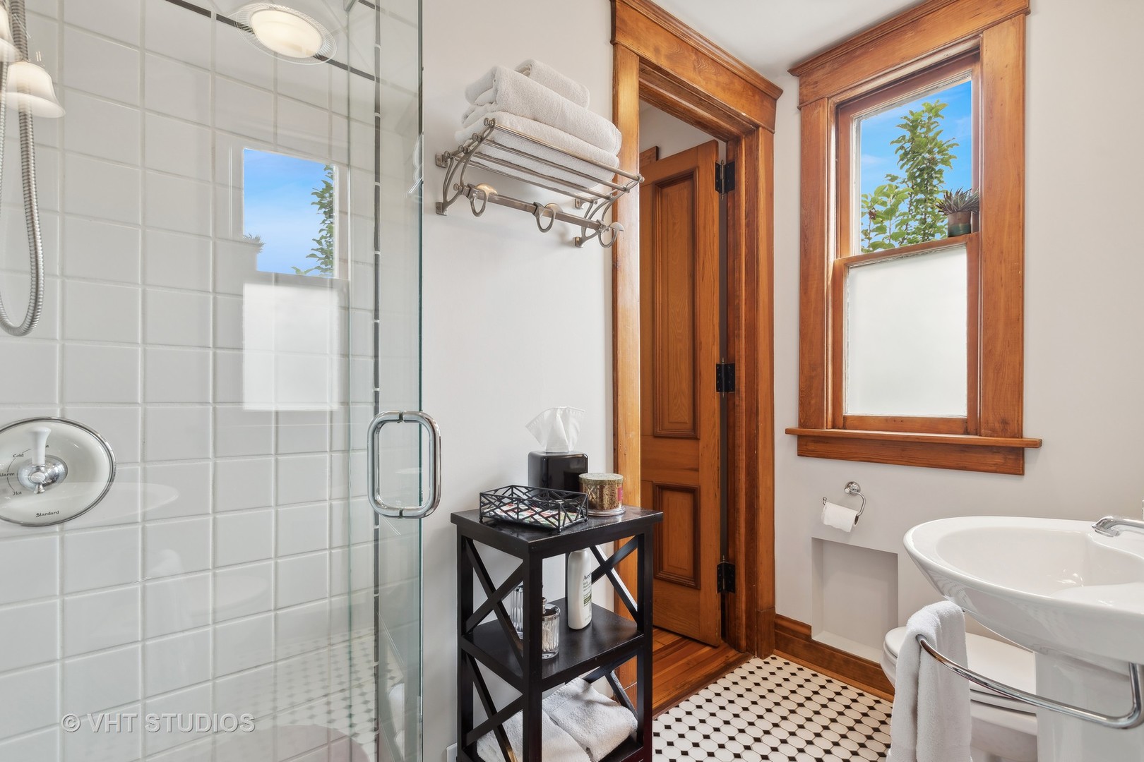 617 East Illinois Road Lake Forest, IL 60045 - Photo 34 of 47 Gallery Image 34
