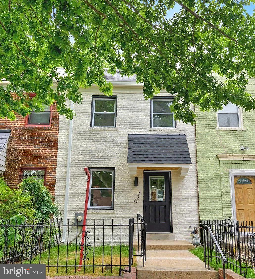 420 20th Street Northeast Washington, DC 20002 - Photo 2 of 10 Front