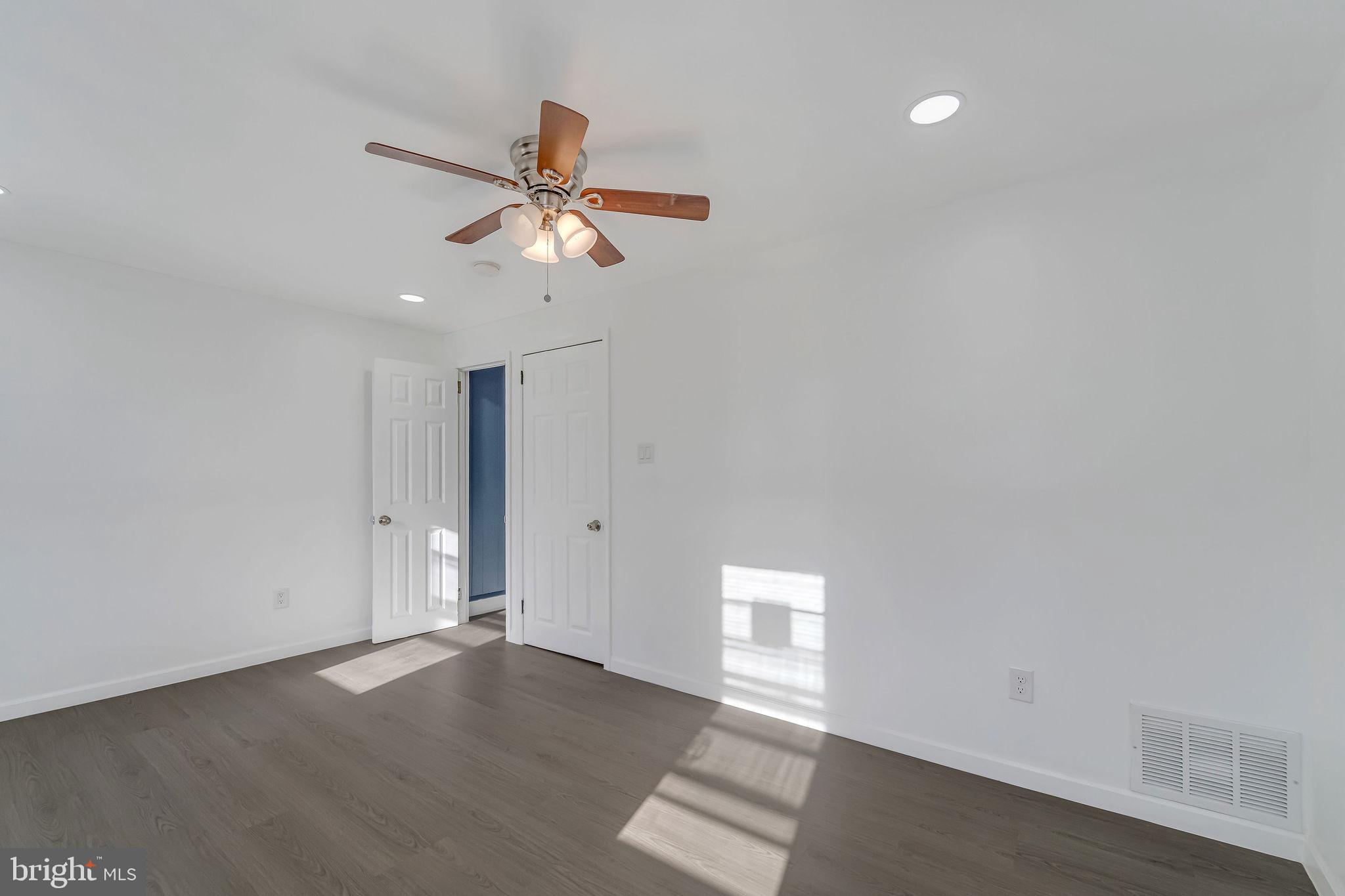 3028 Fenwick Road Camden, NJ 08104 - Photo 20 of 33