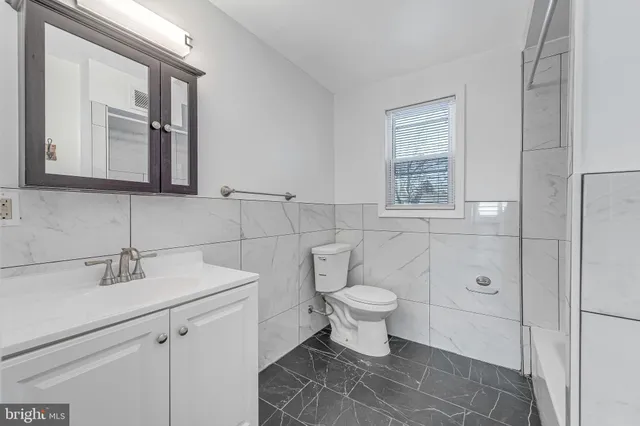 $199,900 | 3028 Fenwick Road, Camden, NJ 08104