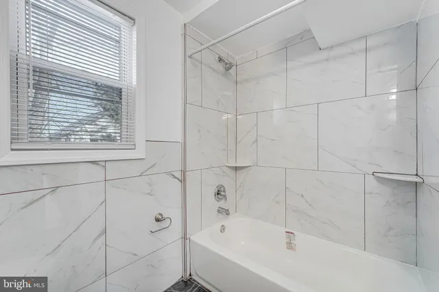 $199,900 | 3028 Fenwick Road, Camden, NJ 08104