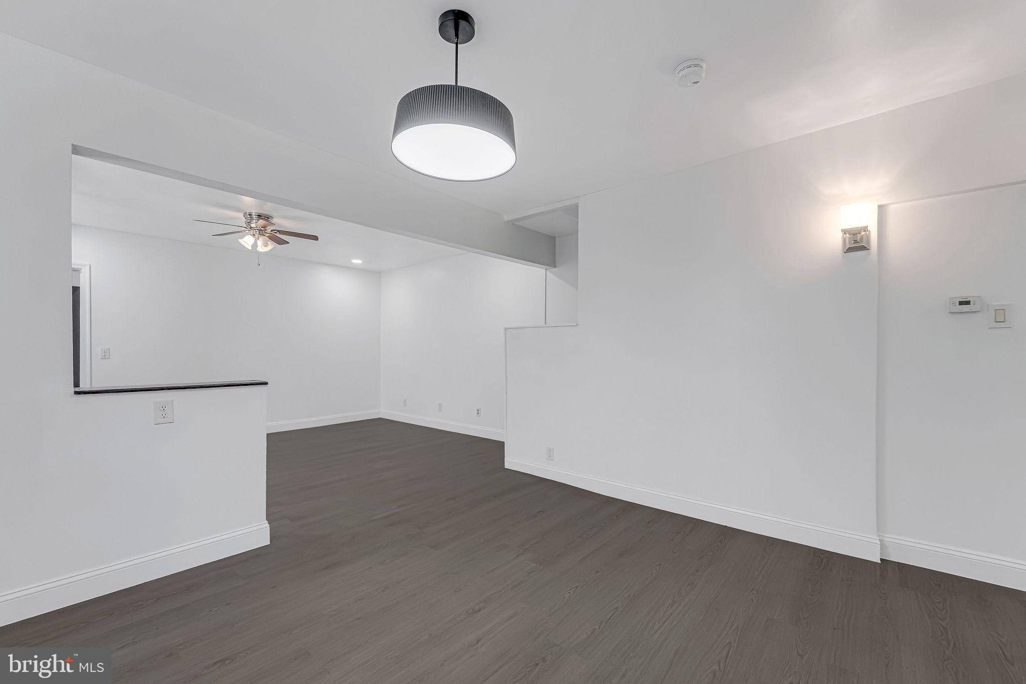 3028 Fenwick Road Camden, NJ 08104 - Photo 9 of 33