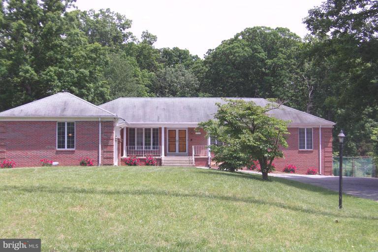 11712 Fort Washington Road Fort Washington, MD 20744 - Photo 1 of 27 Exterior Front