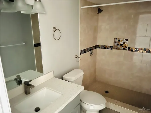 $1,050 | 817 Marinel Lane, Mission, TX 78572