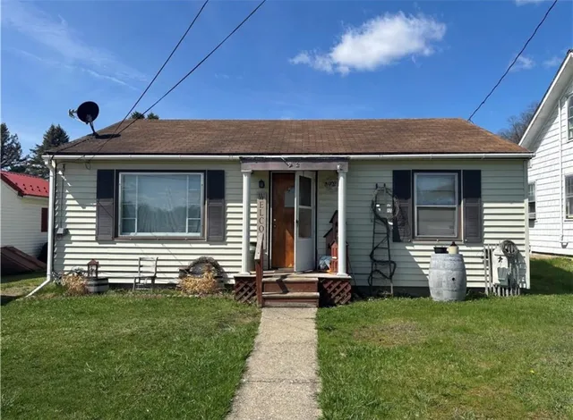 $109,900 | 902 Sebring Avenue, Southport, NY 14871