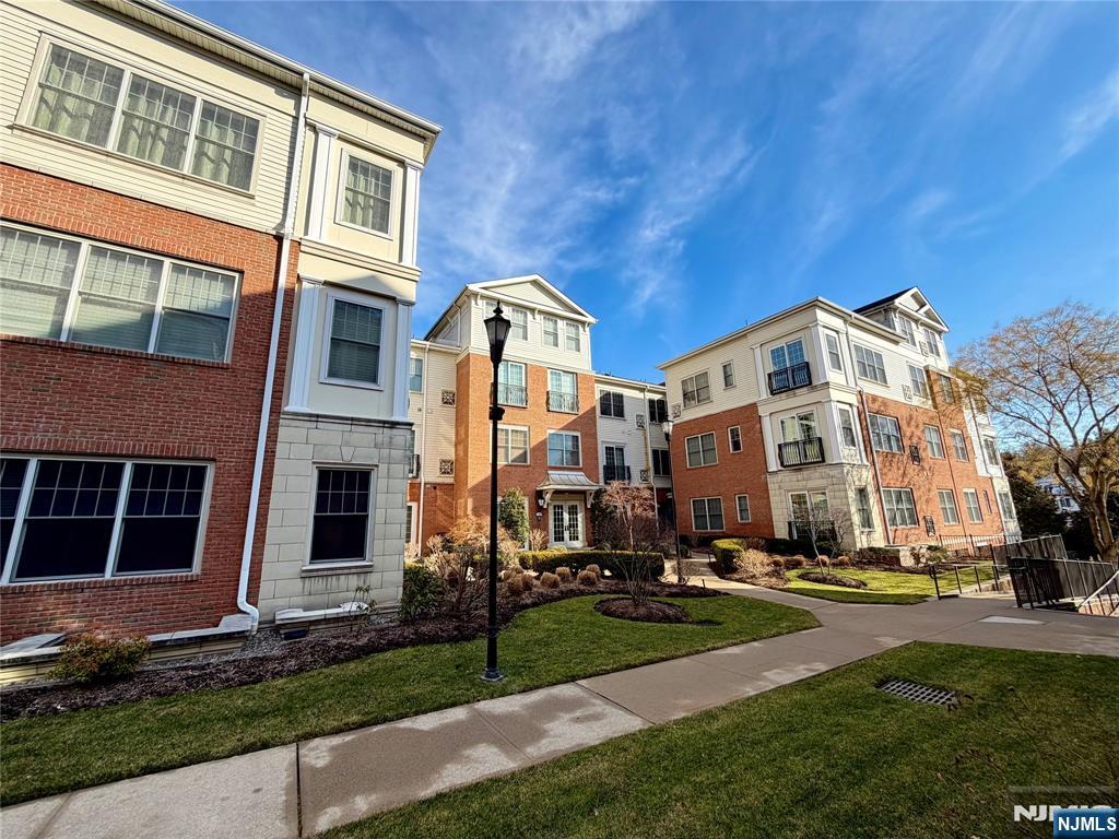 4101 Piermont Road, Unit 1305 Tenafly, NJ 07670 - Photo 2 of 23