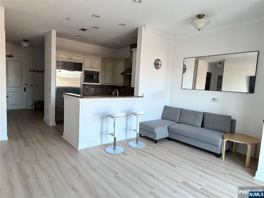 4101 Piermont Road, Unit 1305 Tenafly, NJ 07670 - Photo 5 of 23