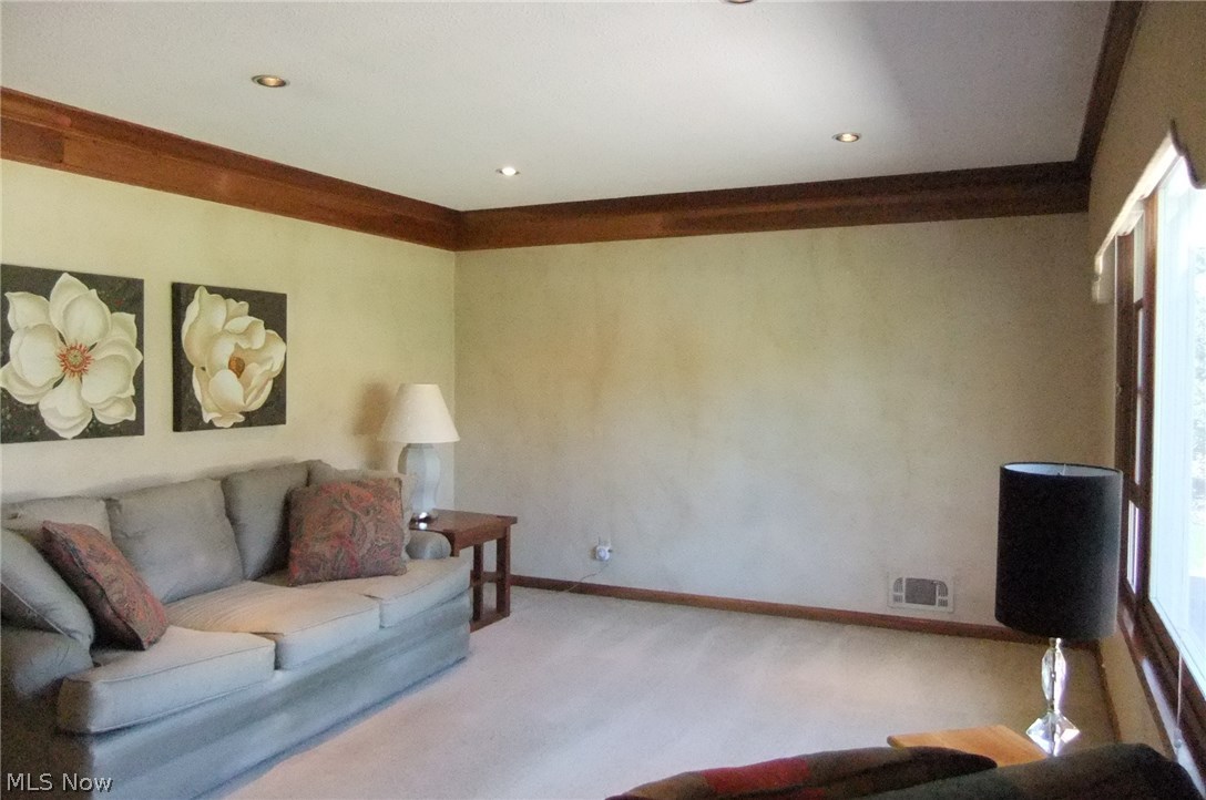 6224 Highland Road Cleveland, OH 44143 - Photo 8 of 16 Living Room with crown molding and recessed lighting,