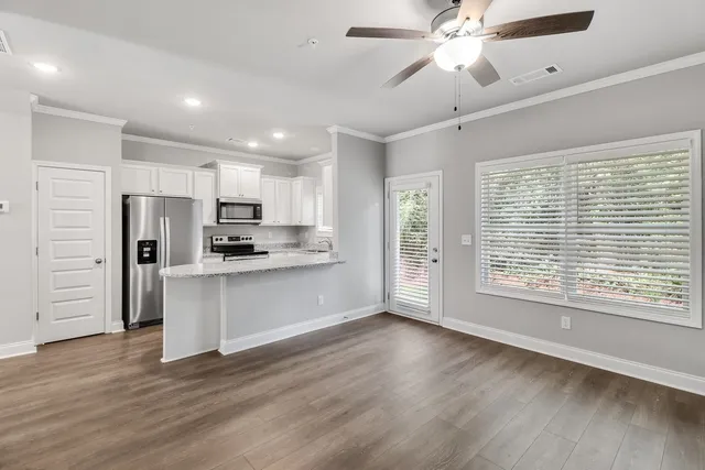 $1,695 | 15 Sprayberry Road, Unit 23, Newnan, GA 30263