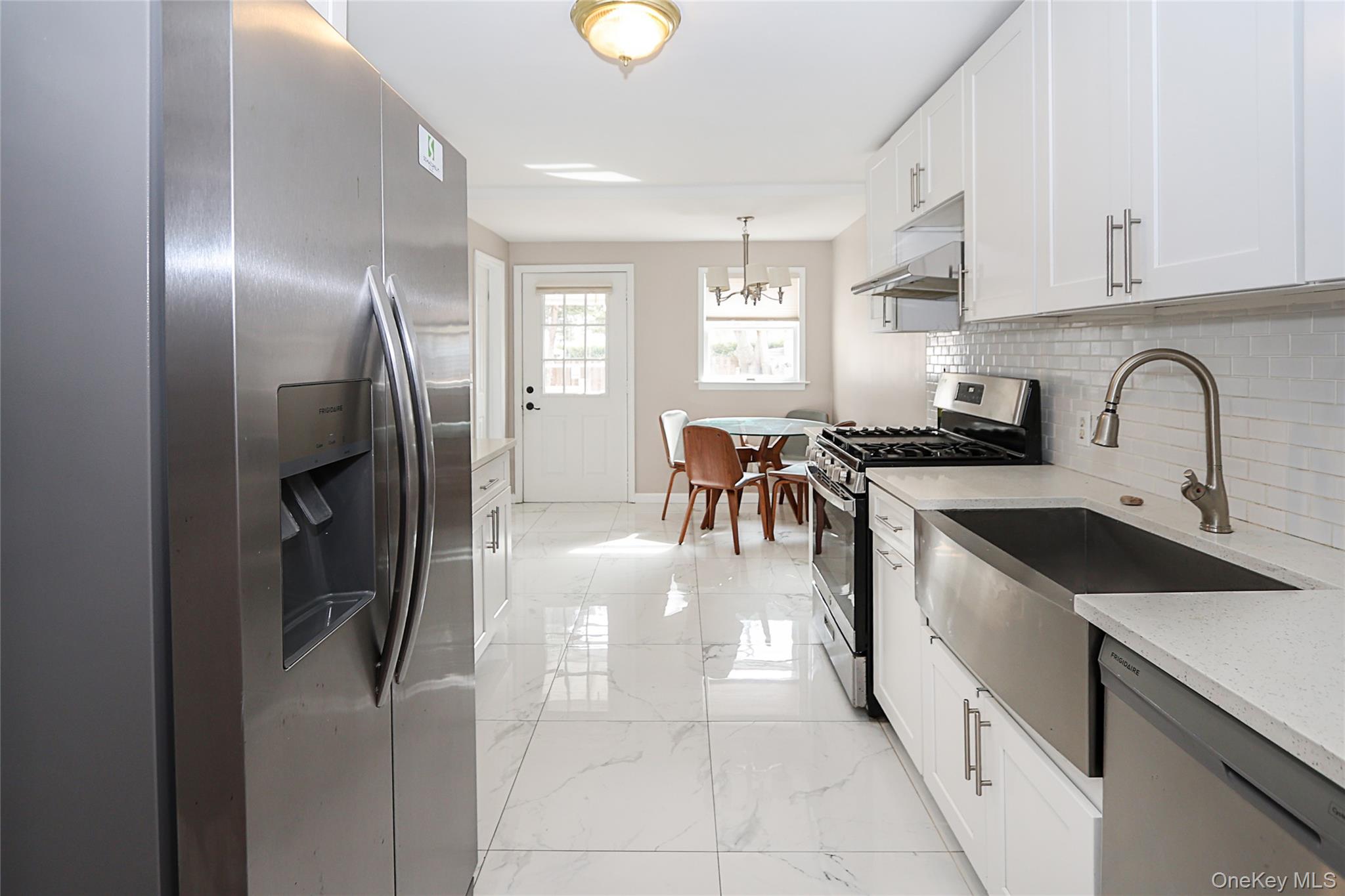 24 High Street Locust Valley, NY 11560 - Photo 15 of 35