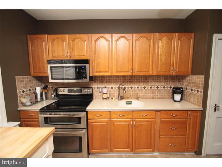 3303 Glenview Street Philadelphia, PA 19149 - Photo 11 of 23