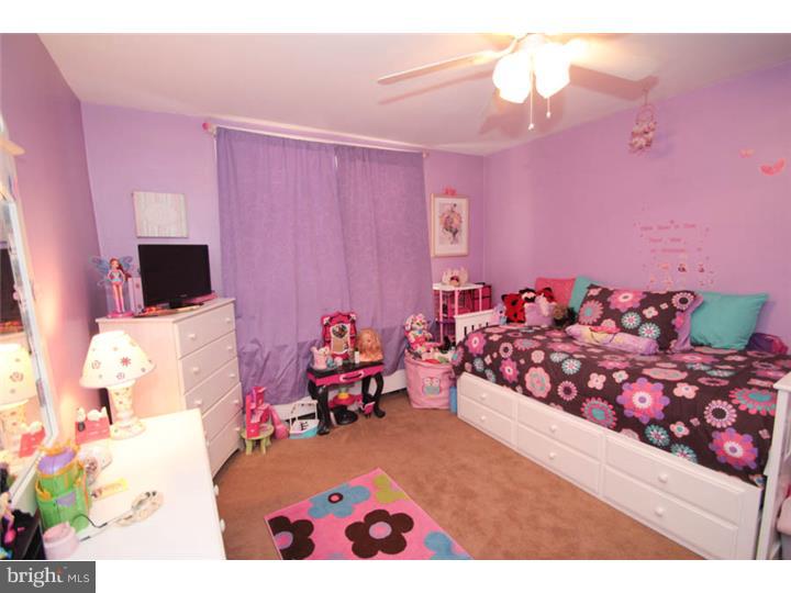 3303 Glenview Street Philadelphia, PA 19149 - Photo 21 of 23 Bedroom 3