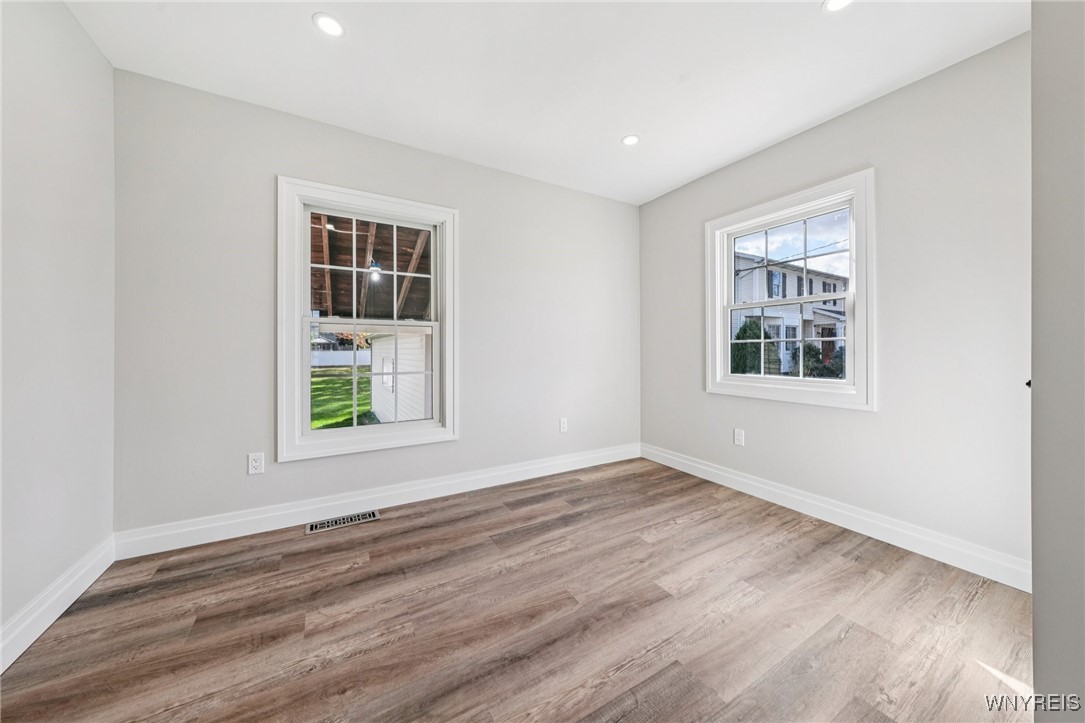 1665 Maple Road Amherst, NY 14221 - Photo 15 of 26