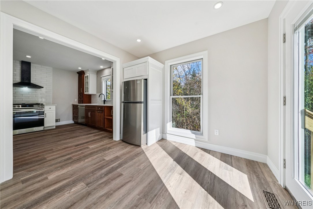 1665 Maple Road Amherst, NY 14221 - Photo 10 of 26 dinning area