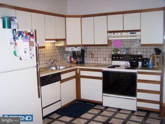 480 Royal Manor Road Easton, PA 18042 - Photo 2 of 12 Gallery Image 2