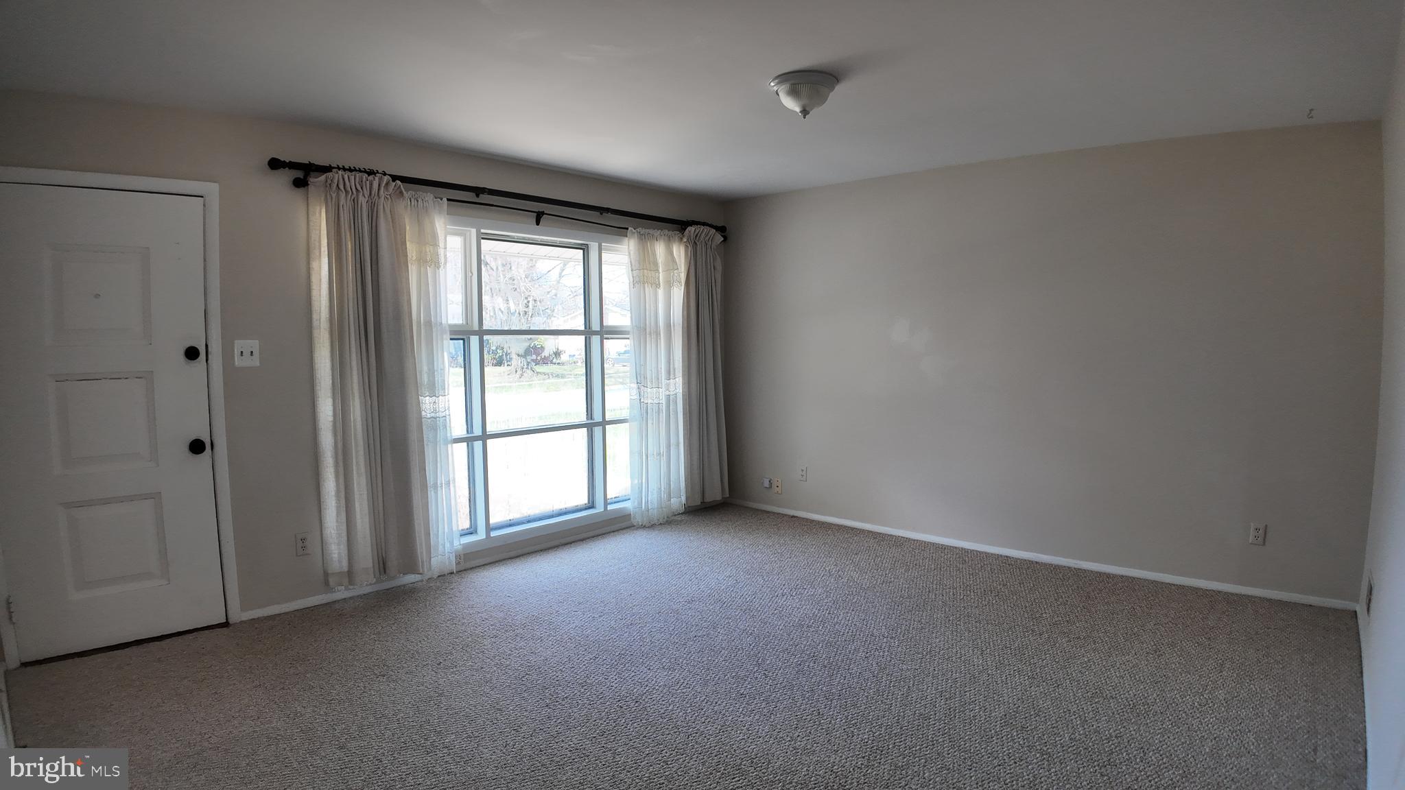 4419 Renn Street Rockville, MD 20853 - Photo 14 of 36