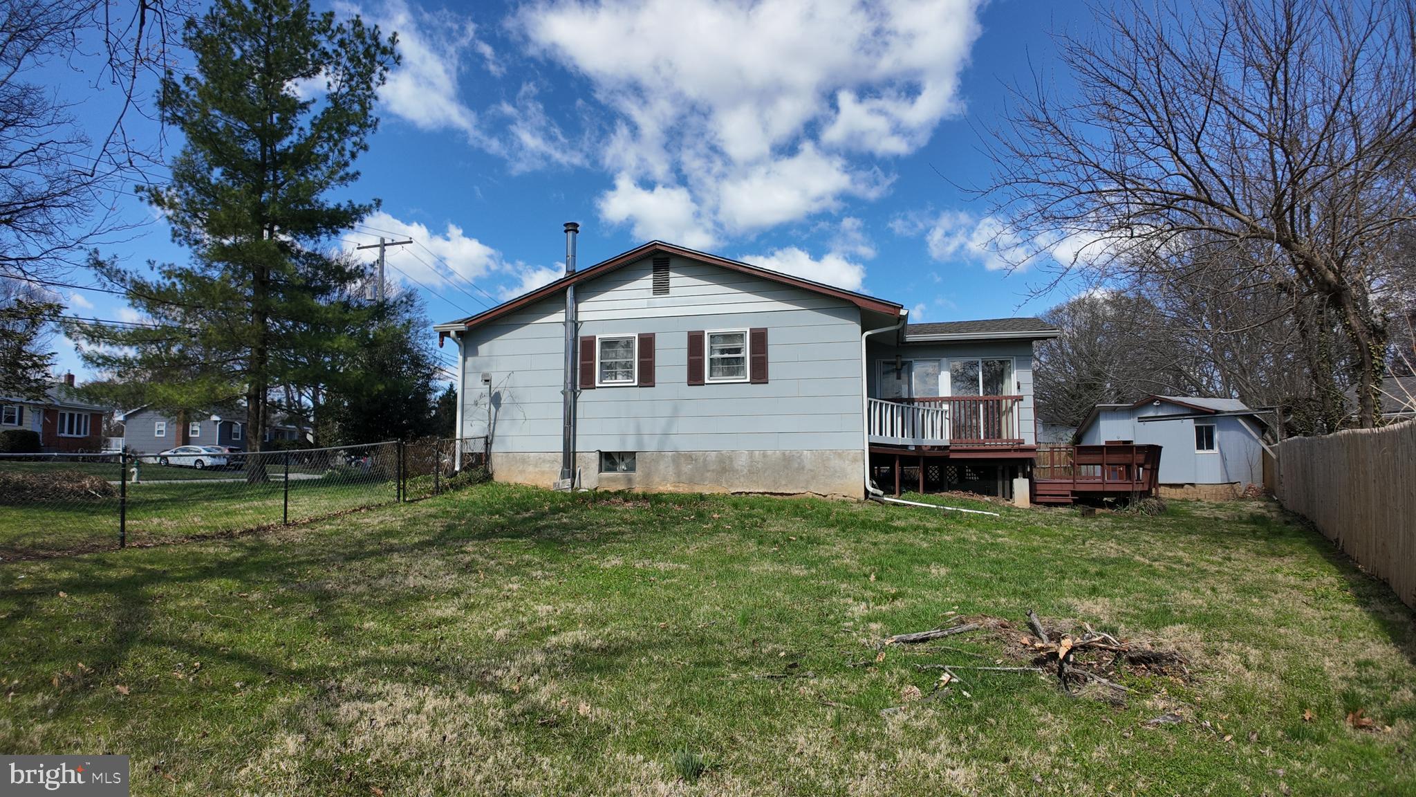 4419 Renn Street Rockville, MD 20853 - Photo 3 of 36