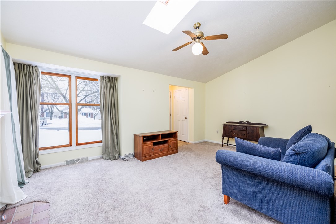 37 Overview Circle Chili, NY 14623 - Photo 6 of 25