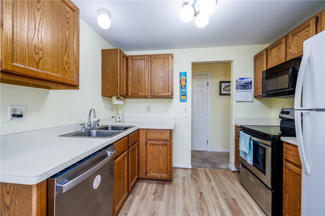 37 Overview Circle Chili, NY 14623 - Photo 10 of 25