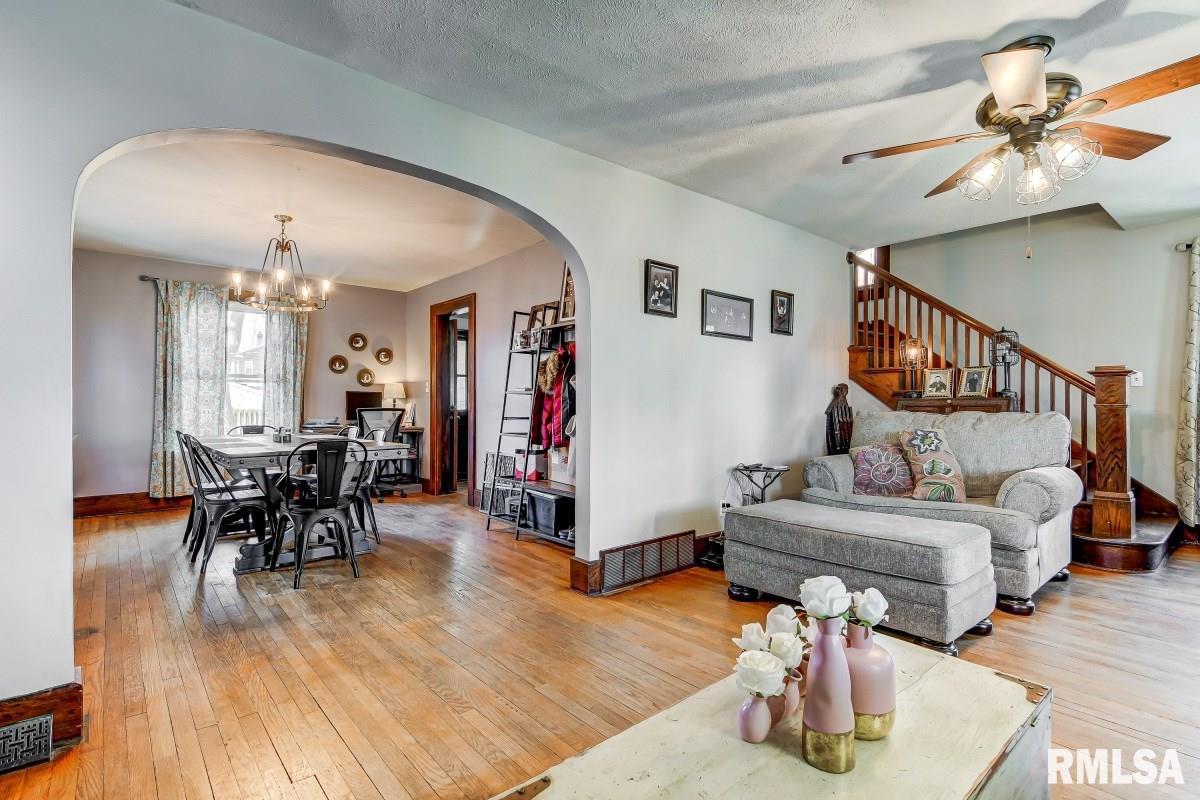 2141 South 6th Street Springfield, IL 62703 - Photo 5 of 21