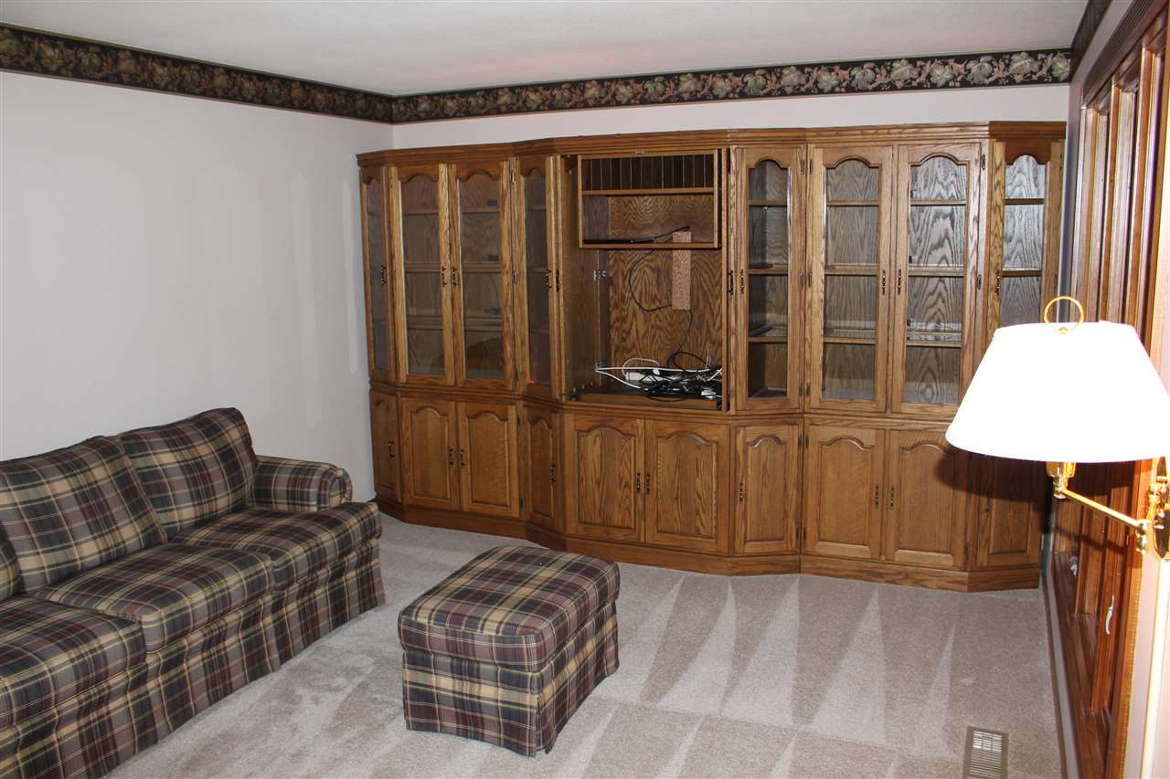 2937 Carroll Road Fort Wayne, IN 46818 - Photo 9 of 36 Gallery Image 9