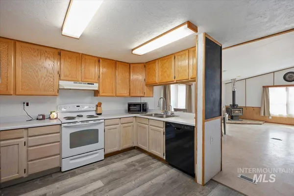 $279,500 | 420 East Ave C, Wendell, ID 83355