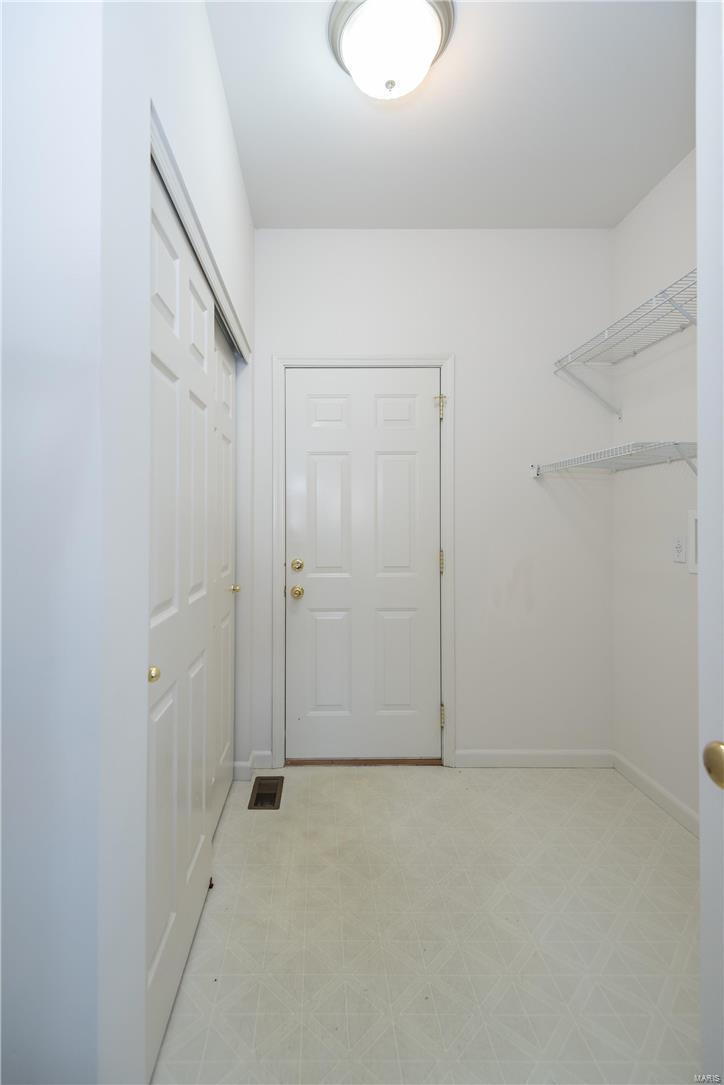 11 Compass Pointe St. Louis, MO 63129 - Photo 13 of 28 Gallery Image 13