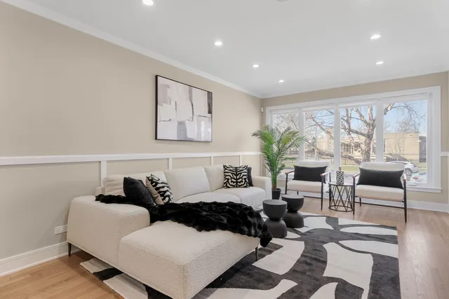 $389,000 | 8549 South Indiana Avenue, Chicago, IL 60619