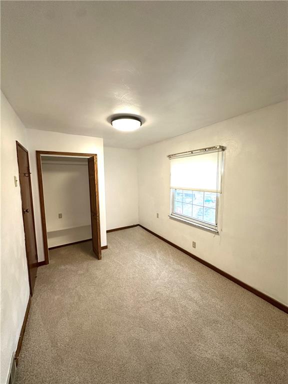 528 9th Street Pitcairn, PA 15140 - Photo 29 of 38 an empty room with windows and closet