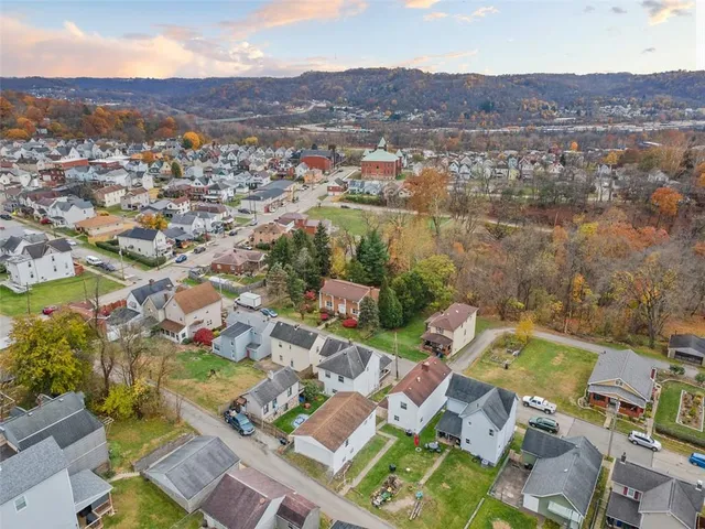 $165,000 | 528 9th Street, Pitcairn, PA 15140