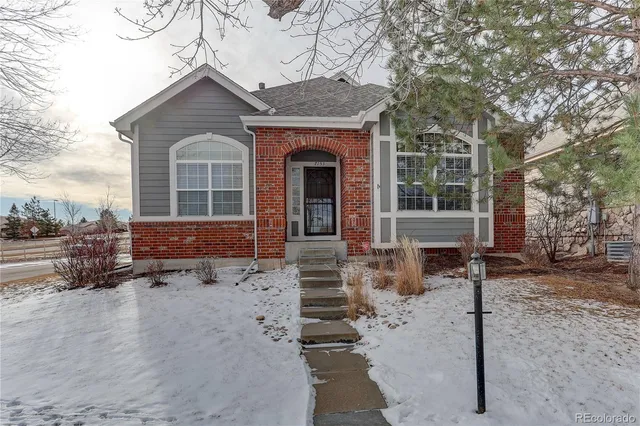 $600,000 | 7153 South Versailles Way, Aurora, CO 80016