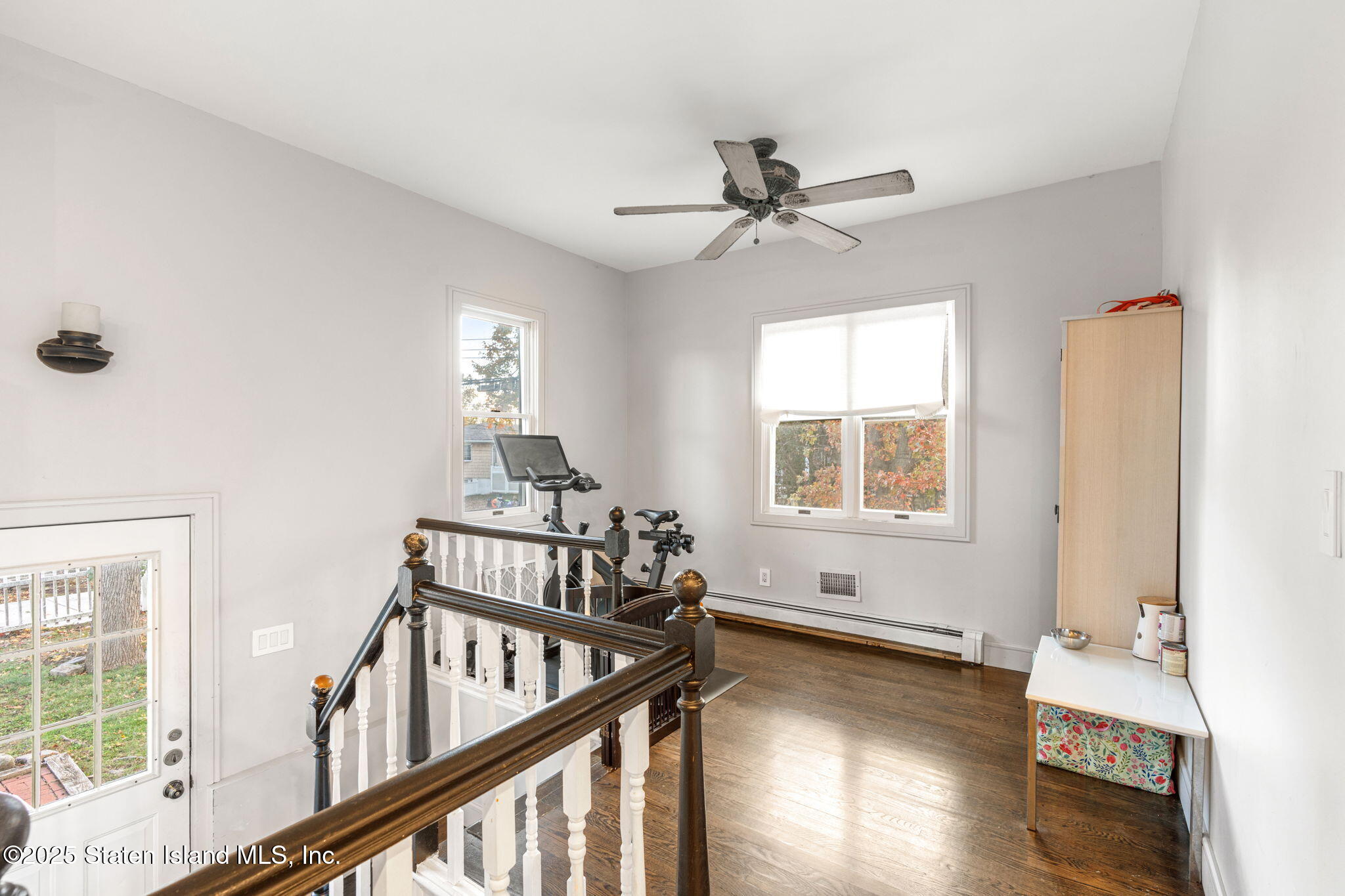 6 Mosely Avenue Staten Island, NY 10312 - Photo 19 of 55 a view of an entryway with wooden floor