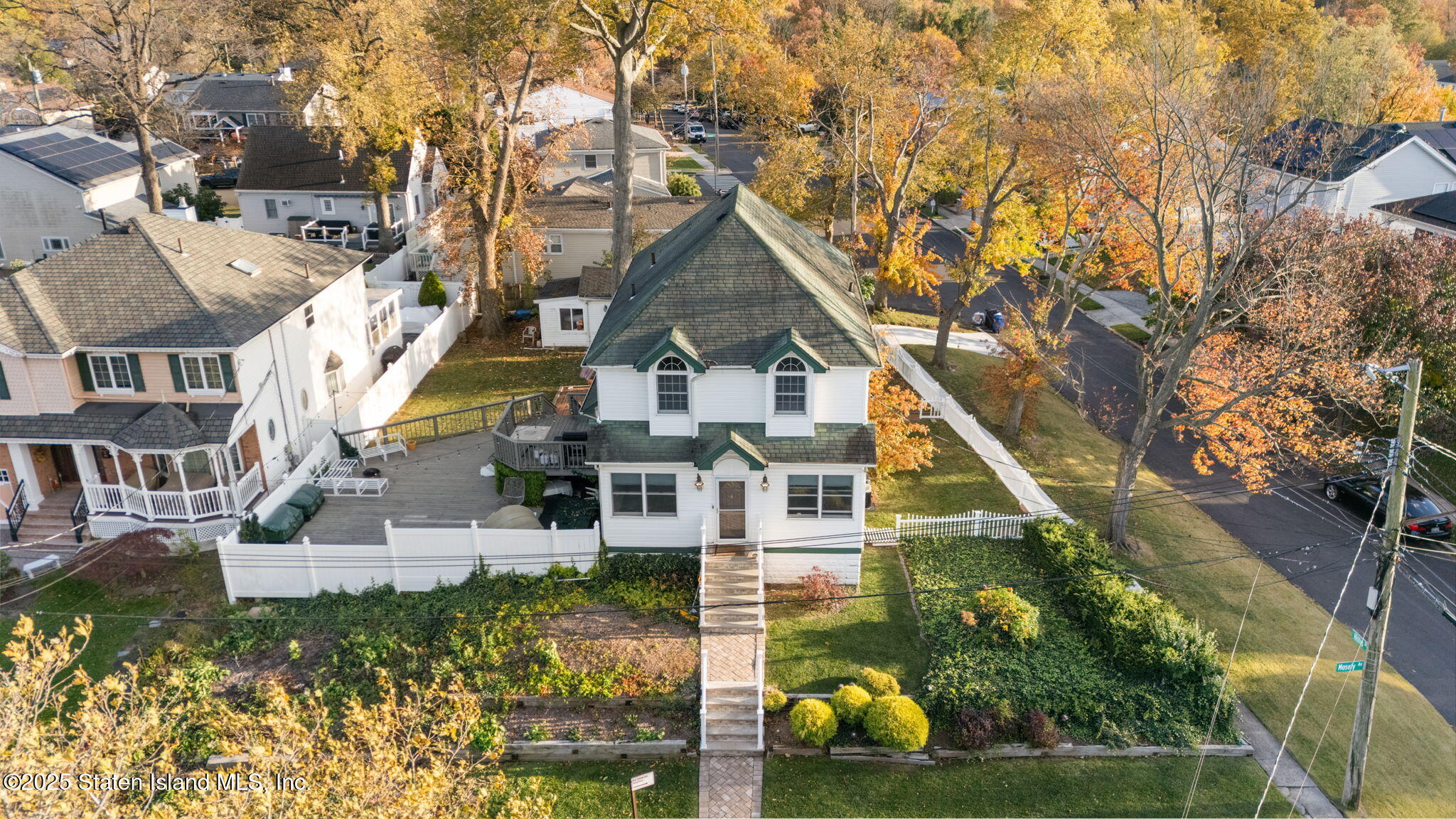 6 Mosely Avenue Staten Island, NY 10312 - Photo 3 of 55 Front