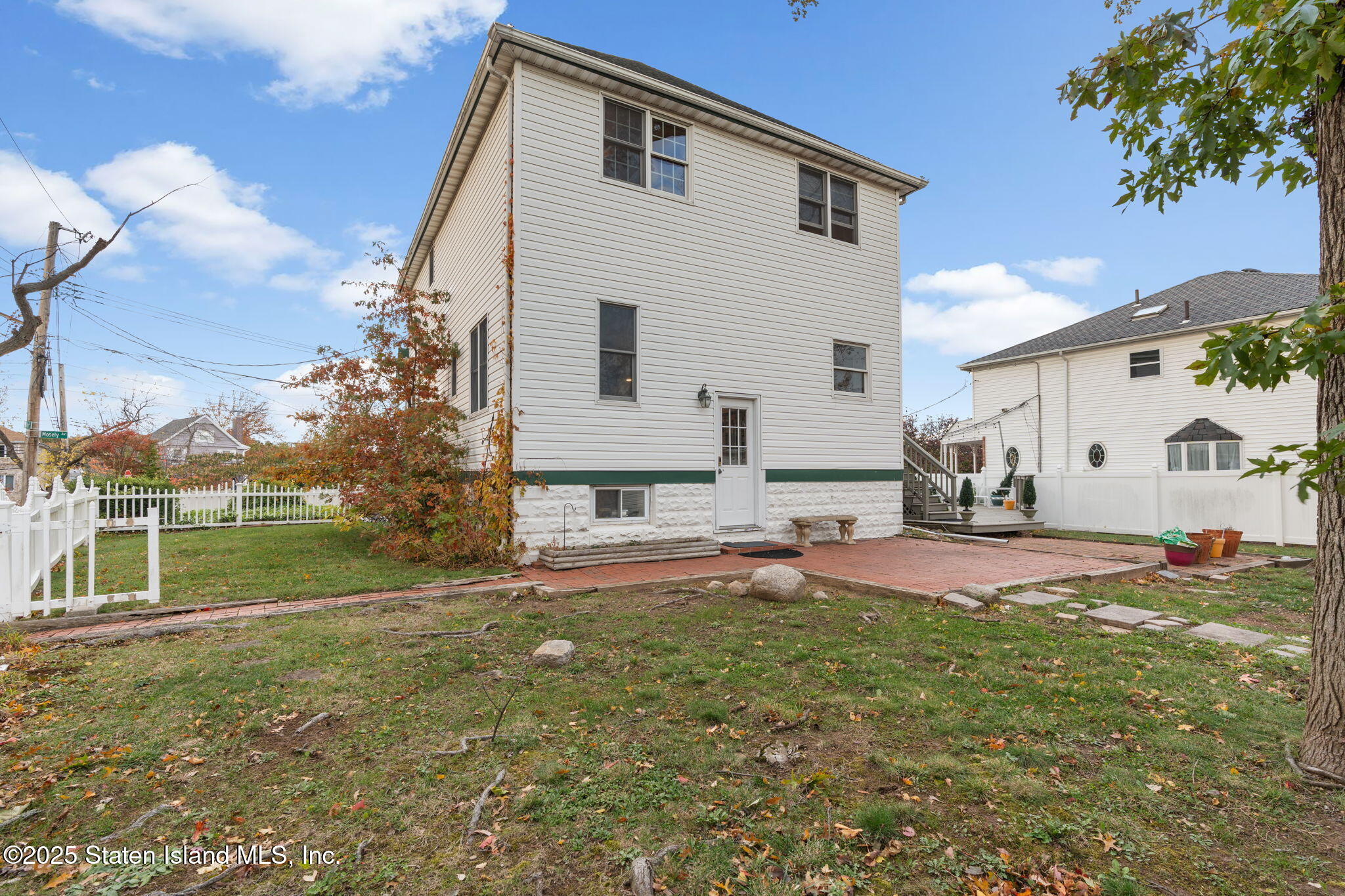 6 Mosely Avenue Staten Island, NY 10312 - Photo 55 of 55 a view of a backyard of the house