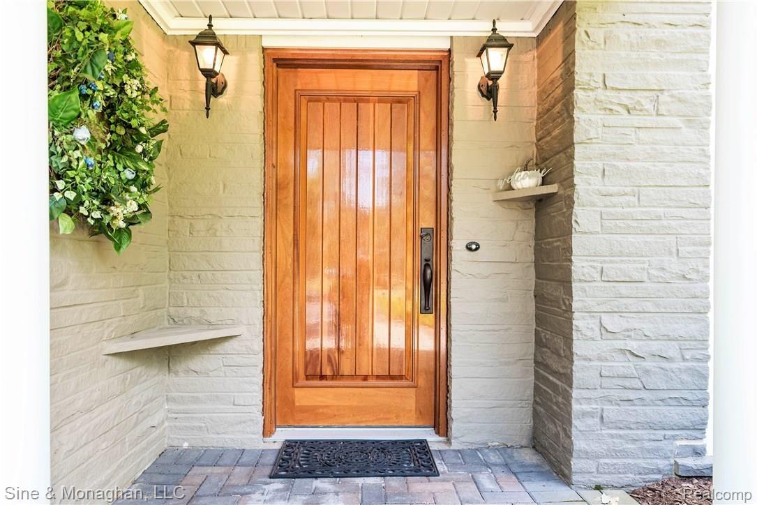5350 Longmeadow Road Bloomfield Hills, MI 48304 - Photo 5 of 45 Gorgeous front door