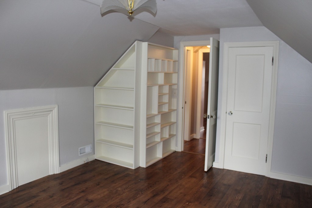 34 2nd Island Road Webster, MA 01570 - Photo 13 of 30