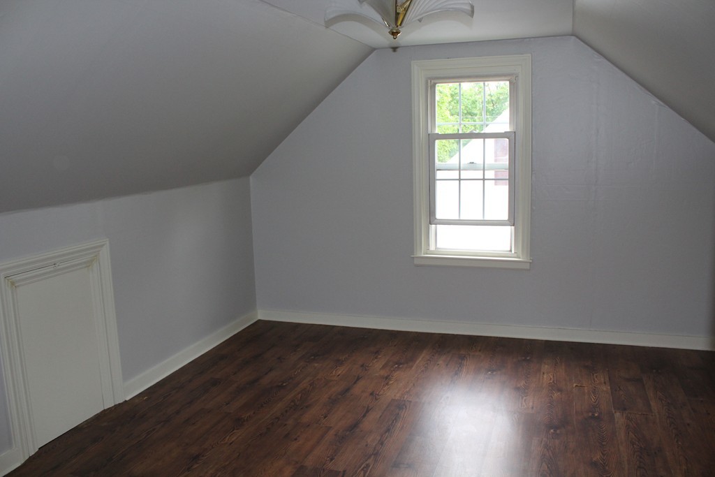 34 2nd Island Road Webster, MA 01570 - Photo 14 of 30