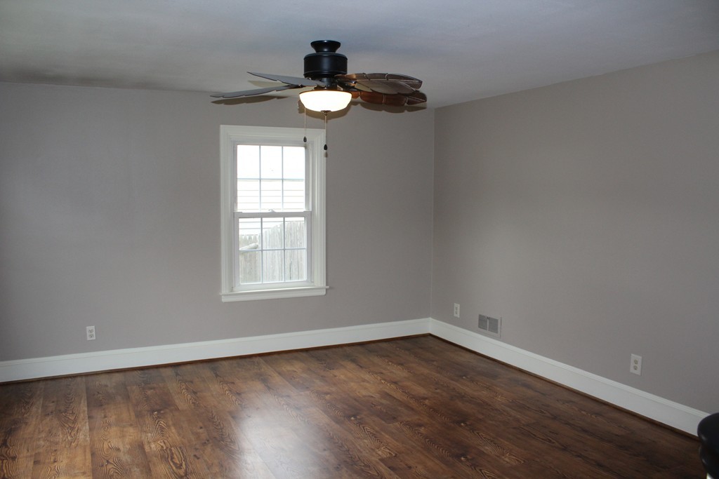 34 2nd Island Road Webster, MA 01570 - Photo 16 of 30