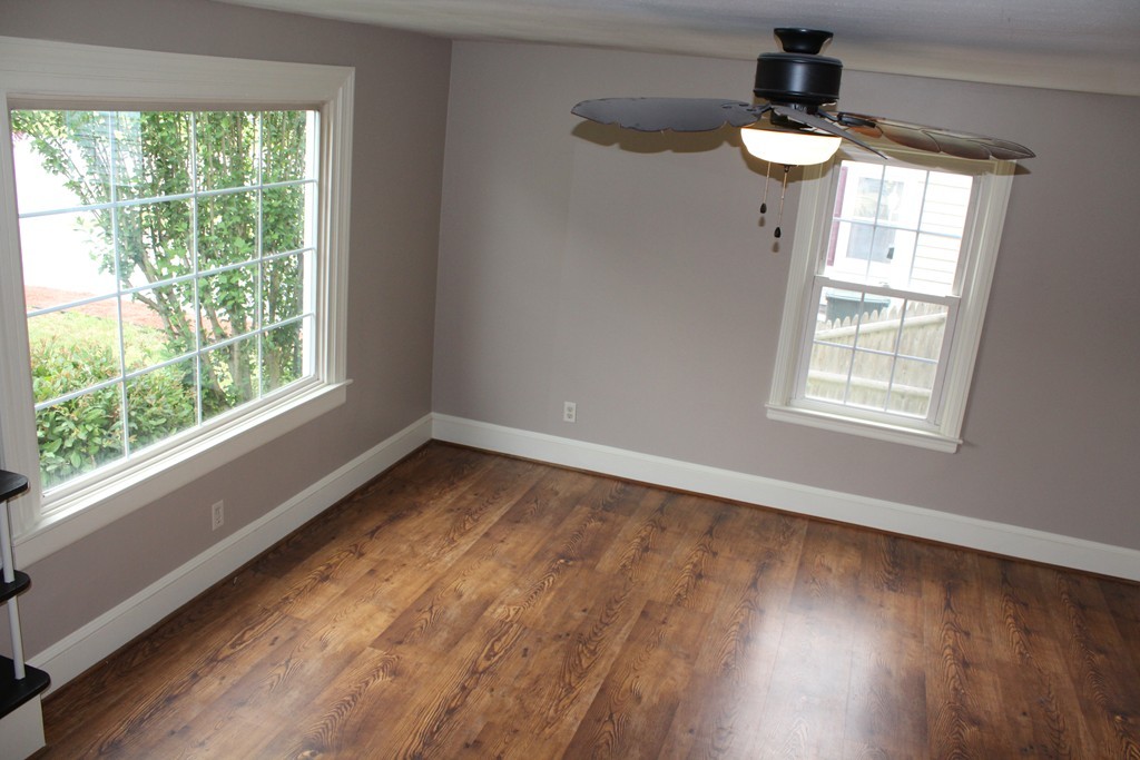 34 2nd Island Road Webster, MA 01570 - Photo 9 of 30