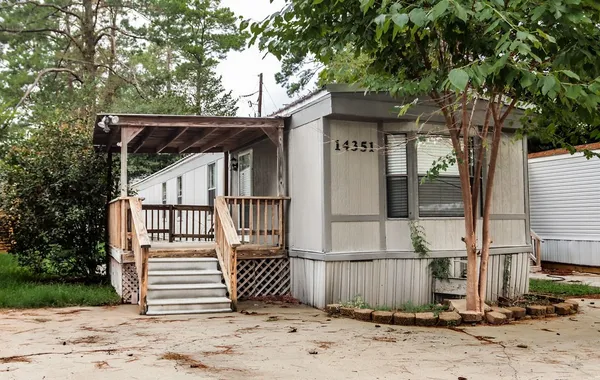 $1,300 | 14351 West Ravine Run, Willis, TX 77318