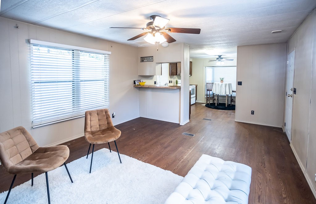 14351 West Ravine Run Willis, TX 77318 - Photo 9 of 28