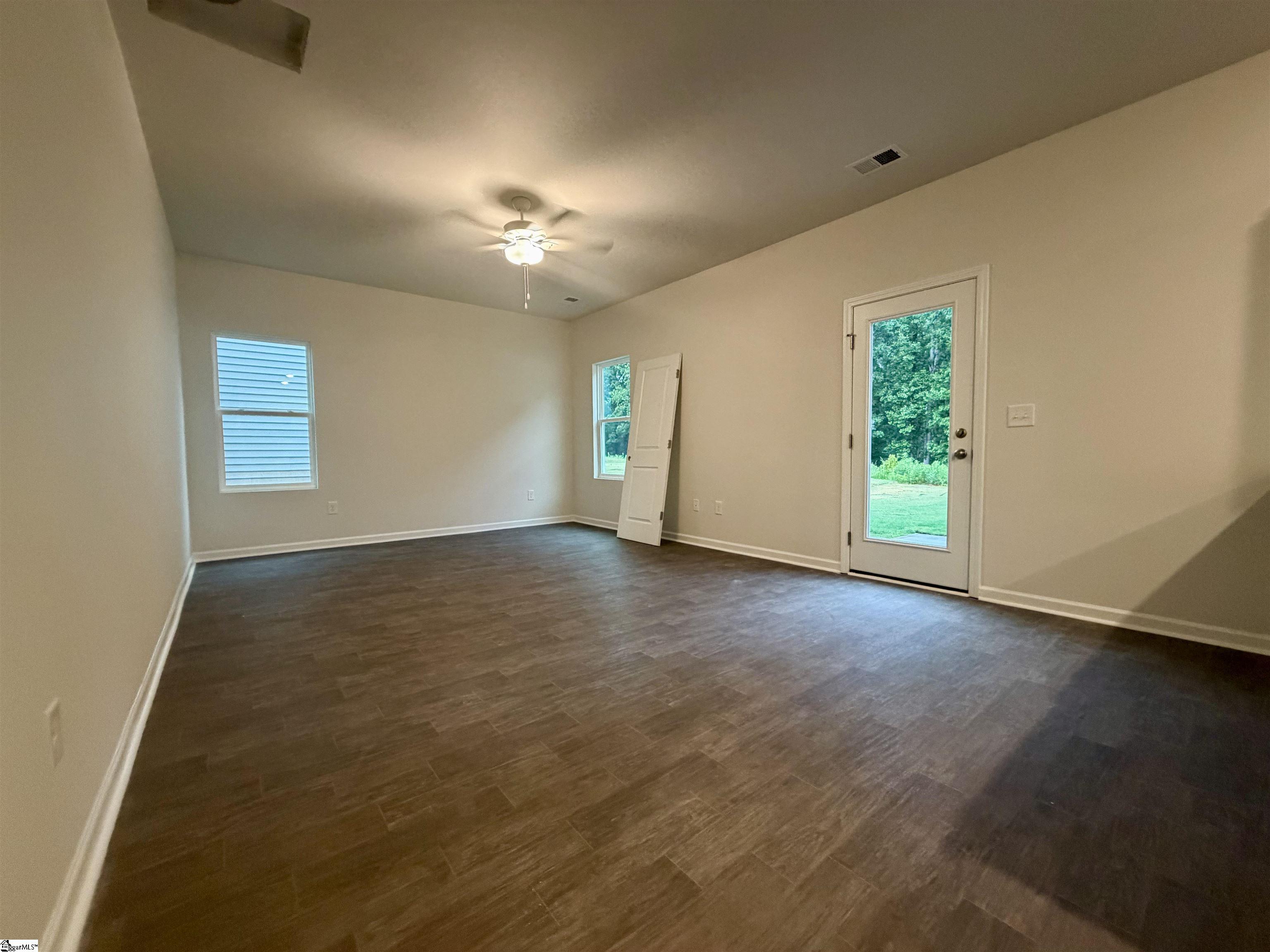 12115 Lansbury Drive Inman, SC 29349 - Photo 7 of 36