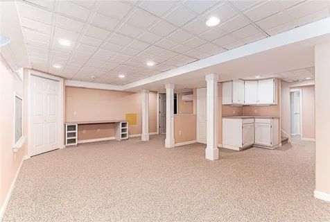 $975,000 | 54 Fox Ridge Circle, South Kingstown, RI 02879