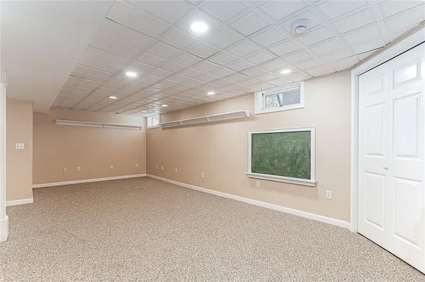 $975,000 | 54 Fox Ridge Circle, South Kingstown, RI 02879