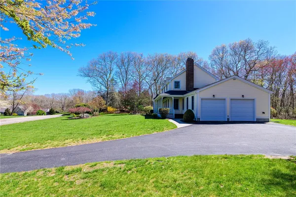 $975,000 | 54 Fox Ridge Circle, South Kingstown, RI 02879