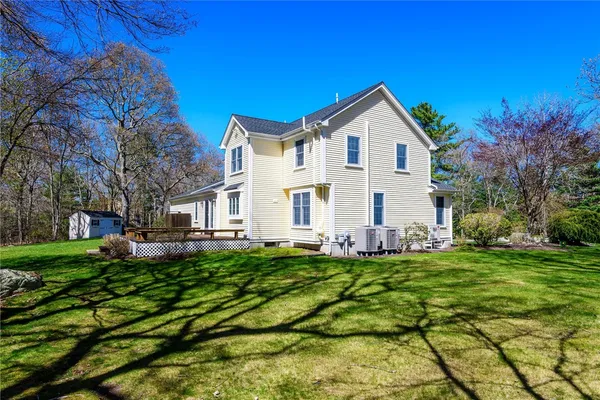 $975,000 | 54 Fox Ridge Circle, South Kingstown, RI 02879