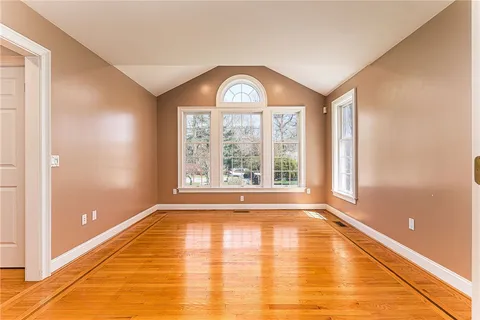 $975,000 | 54 Fox Ridge Circle, South Kingstown, RI 02879