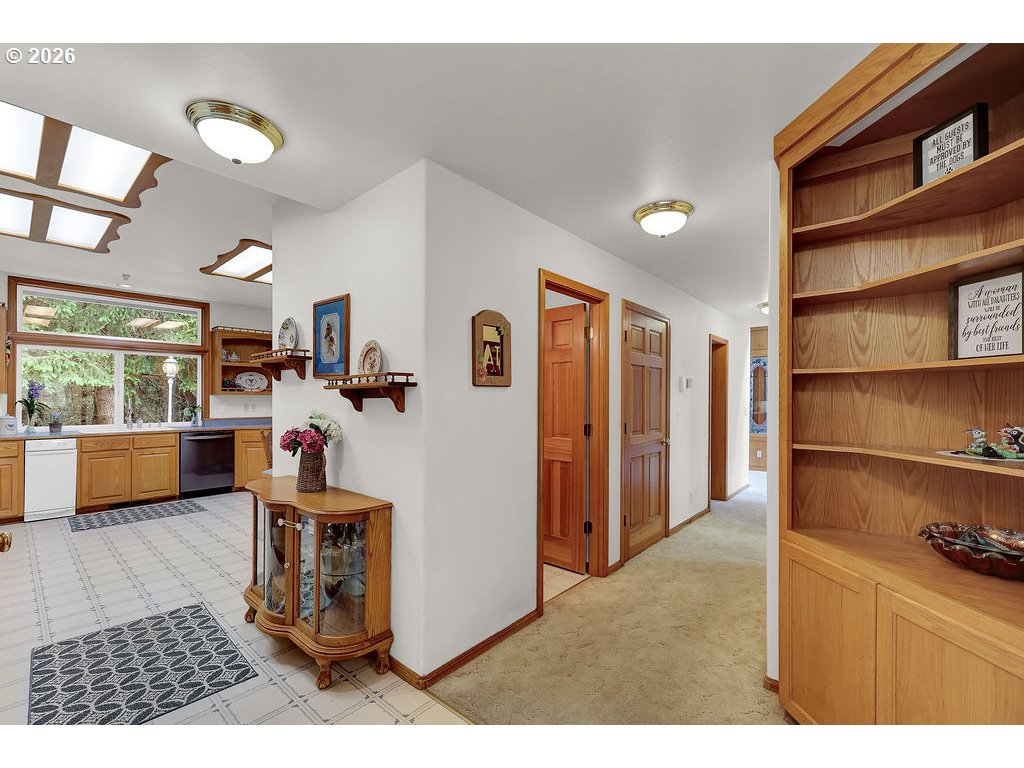 30898 Camas Swale Road Creswell, OR 97426 - Photo 22 of 48 Staircase