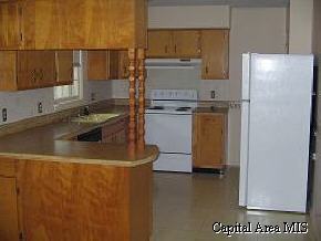 5 Nottingham Road Springfield, IL 62704 - Photo 4 of 9