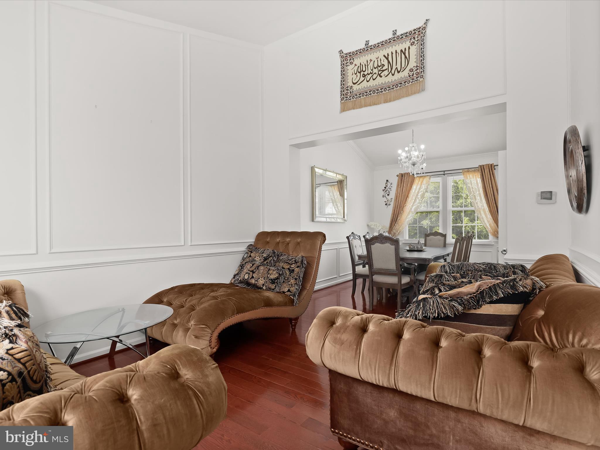 1914 Meadowgate Court Windsor Mill, MD 21244 - Photo 3 of 43 Living Room